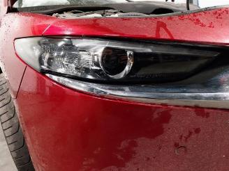 Mazda 3 3 (BP), Sedan, 2018 1.8 SkyActiv-D 116 16V picture 3
