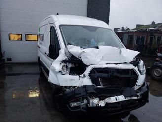 Salvage car Ford Transit Transit, Van, 2013 2.0 TDCi 16V Eco Blue 130 2020/9