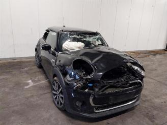 Salvage car Mini Cooper Mini (F56), Hatchback 3-drs, 2013 1.5 12V Cooper 2019/7