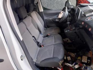 Opel Combo Combo Cargo, Van, 2018 1.5 CDTI 100 picture 19