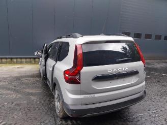Purkuautot passenger cars Dacia Jogger  2022/12