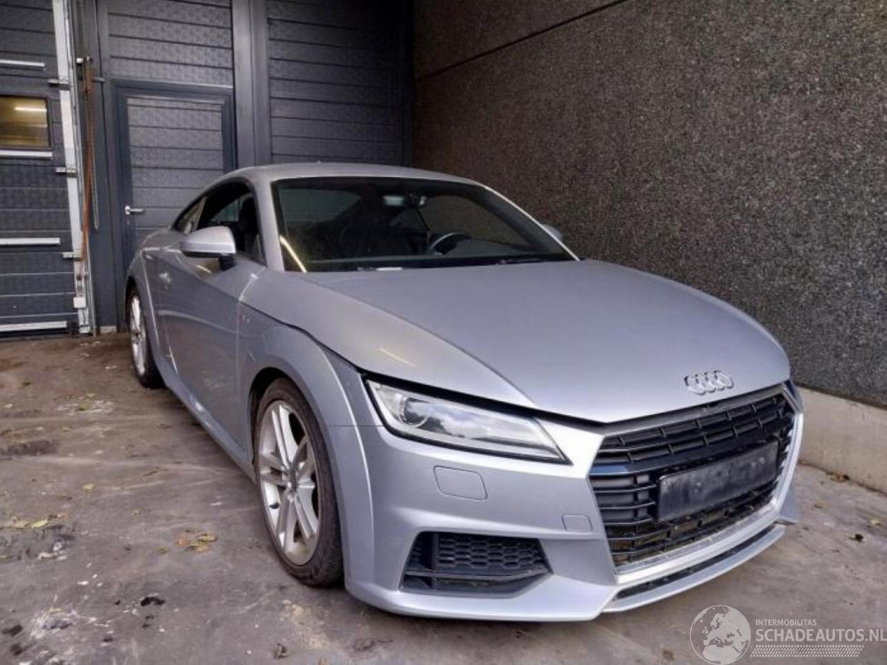Audi TT 