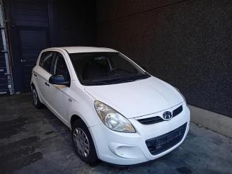 Voiture accidenté Hyundai I-20 i20, Hatchback, 2008 / 2015 1.2i 16V 2011/4