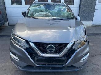 Damaged car Nissan Qashqai Qashqai (J11), SUV, 2013 1.2 DIG-T 16V 2018/7
