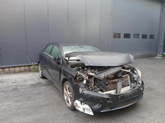 Avarii autoturisme Mercedes A-klasse A (W176), Hatchback, 2012 / 2018 1.6 A-180 16V 2014/3