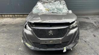 Salvage car Peugeot 2008 2008 (UD/UK/UR/US/UX), MPV, 2019 1.5 BlueHDi 110 2022/1