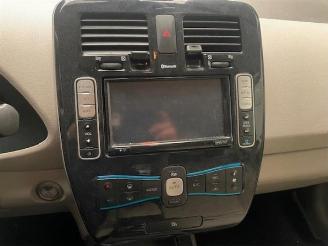 Nissan Leaf Leaf (ZE0), Hatchback, 2010 / 2017 Leaf picture 14