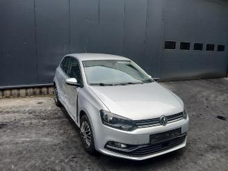 Auto da rottamare Volkswagen Polo Polo V (6R), Hatchback, 2009 / 2017 1.4 TDI 2015/11