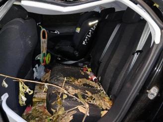 Peugeot 308 308 SW (L4/L9/LC/LJ/LR), Combi 5-drs, 2014 / 2021 1.2 12V e-THP PureTech 110 picture 15