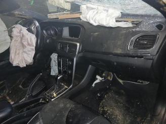 Volvo V-40 V40 (MV), Hatchback 5-drs, 2012 / 2019 2.0 D2 16V picture 11