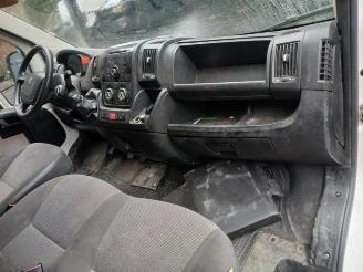 Peugeot Boxer Boxer (U9), Van, 2006 2.2 HDi 130 Euro 5 picture 15