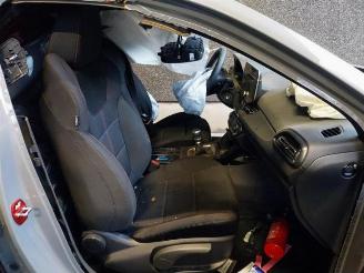 Hyundai I-30 i30 (PDEB5/PDEBB/PDEBD/PDEBE), Hatchback, 2016 1.0 T-GDI 12V picture 13