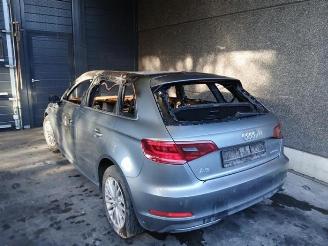 Coche siniestrado Audi A3  2016/5