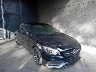 Salvage car Mercedes Cla-klasse CLA Shooting Brake (117.9), Combi, 2015 / 2019 1.6 CLA-180 16V 2019/8