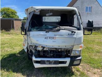 Mitsubishi Canter  picture 2