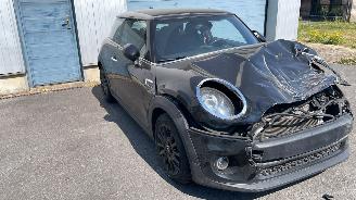 Schadeauto Mini One  2019/10