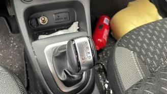 Renault Captur  picture 13