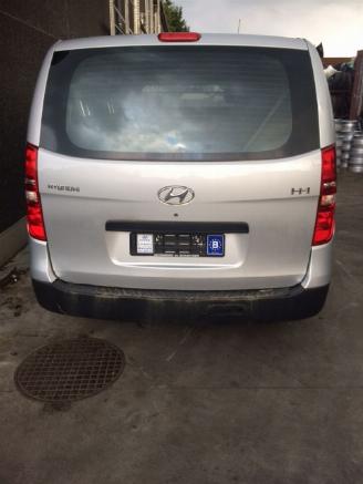 Hyundai  H1 picture 4