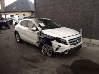 damaged passenger cars Mercedes GLA 2200cc 2015/1