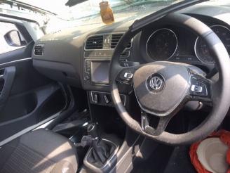 Volkswagen Polo 1200cc picture 5