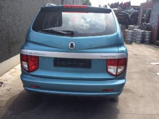 Ssang yong Kyron 2000cc diesel picture 4