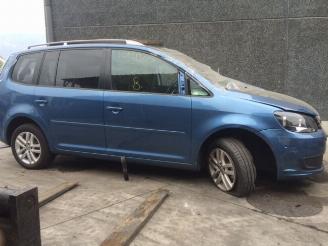 Autoverwertung Volkswagen Touran 1600 diesel 2014/1