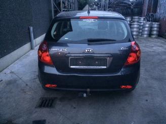 Kia Cee d 1400 benzine picture 3