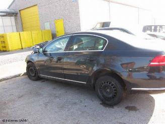 Salvage car Volkswagen Passat 2000cc diesel 2012/1