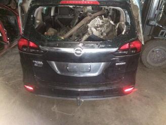 demontáž osobní automobily Opel Zafira 2.0 diesel 2013/1
