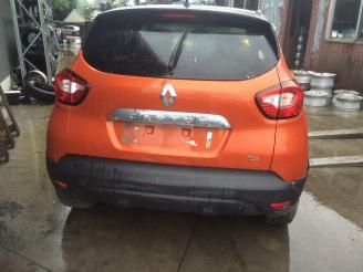 Renault Captur 900cc benzine picture 4