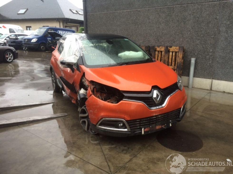 Renault Captur 900cc benzine