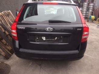 Kia Cee d 1500cc diesel picture 4