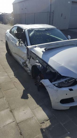 Unfallwagen BMW  E93  320i  cabrio 2011/1