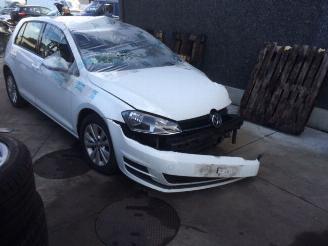 Coche siniestrado Volkswagen Golf 1600cc 2015/1