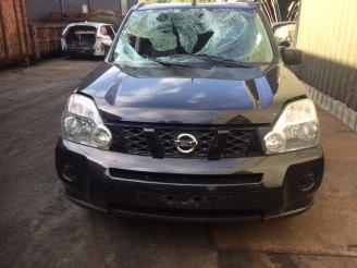 Coche siniestrado Nissan X-Trail  2010/2