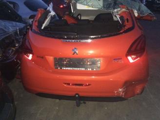 Peugeot 208  picture 3