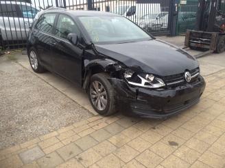 Damaged car Volkswagen Golf 7 2013/1