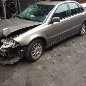 disassembly passenger cars Volvo S-40  2003/1