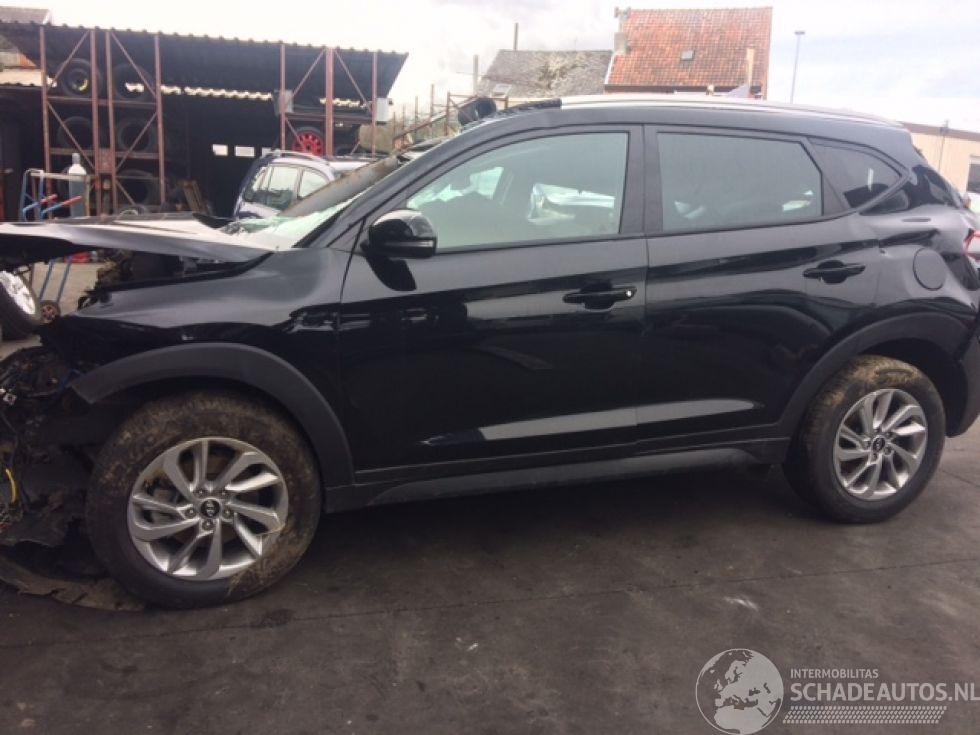 Hyundai Tucson 1600cc - benzine - 97kw