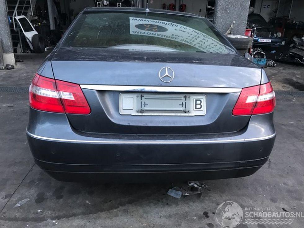 Mercedes E-klasse EW212 - DIESEL - 2200 CC - AUTOMAAT