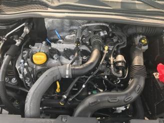 Renault Clio 1200cc - benzine picture 4