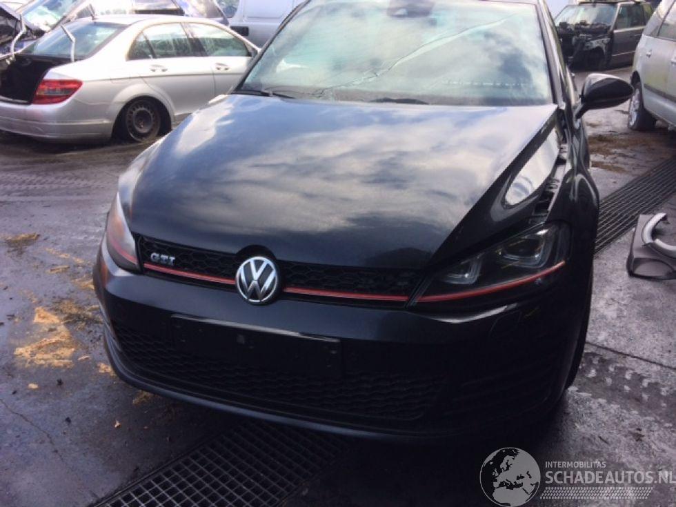 Volkswagen Golf GTI - 2.0 benzine- KLEURCODE LC9X