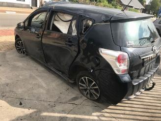 rozbiórka samochody osobowe Toyota Verso BENZINE / 1600CC / 6VIT 2014/1