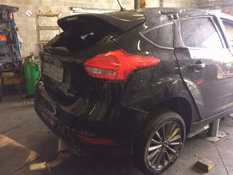 Salvage car Ford Focus BENZINE / 1500CC 2017/1