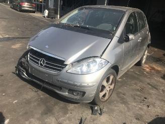 Salvage car Mercedes A-klasse 180 2015/1