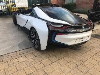 Vrakbiler auto BMW i8 hybride 2017/1