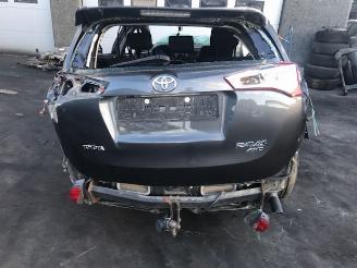 Toyota Rav-4 DIESEL/2200CC / 6VIT picture 2