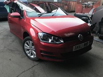 Autoverwertung Volkswagen Golf golf 7 - 1200cc - benzine - automaat 2012/1