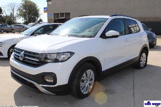 krockskadad bil auto Volkswagen T-Cross ESSENCE 2019/11