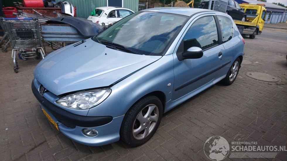 Peugeot 206 2002 1.6 16v NFU blauw EYL onderdelen